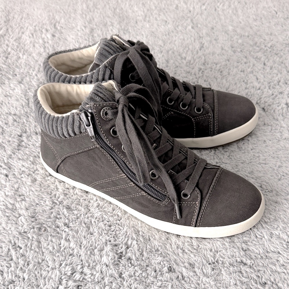 Taos Women’s Startup Sneaker NWOT